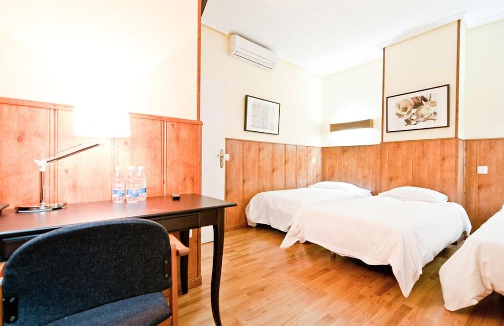 Hostal Asunción Madri Exterior foto