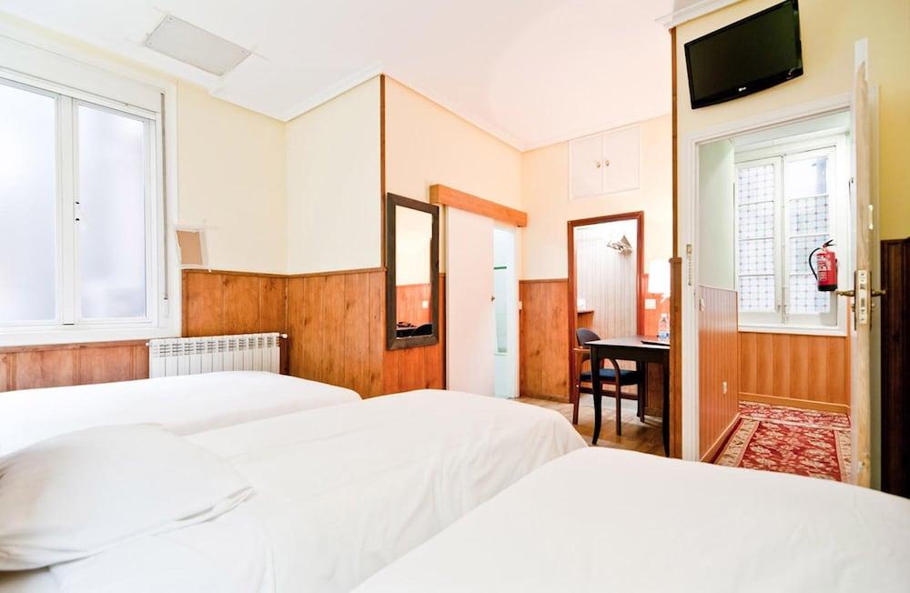 Hostal Asunción Madri Exterior foto
